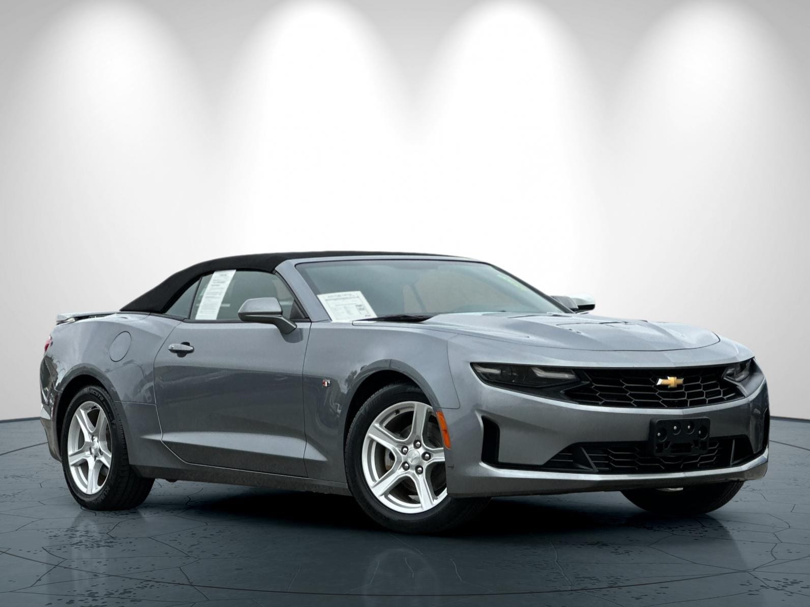 2020 Chevrolet Camaro 1LT Image 5 of 28