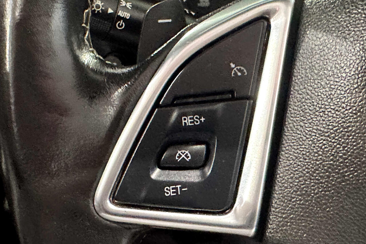 2020 Chevrolet Camaro 1LT Image 18 of 19