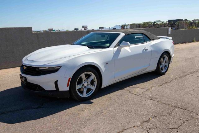 2020 Chevrolet Camaro 1LT Image 1 of 29
