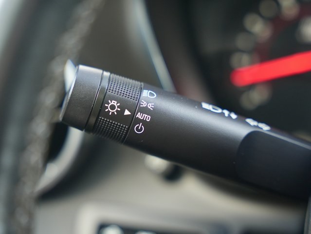 Vehicle image 22 of 34