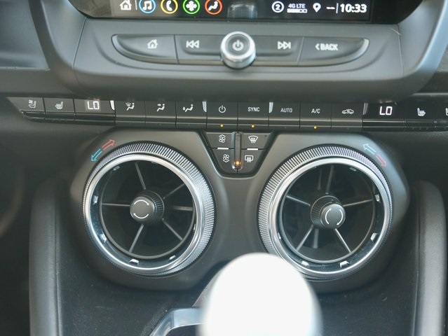 Vehicle image 18 of 34