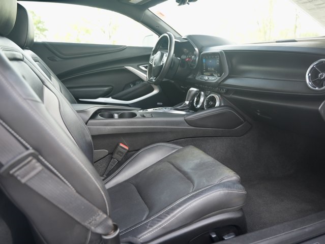 Vehicle image 8 of 34