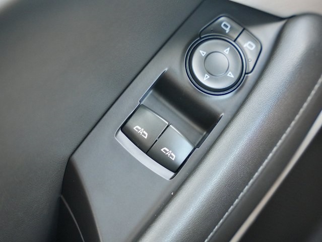 Vehicle image 24 of 34