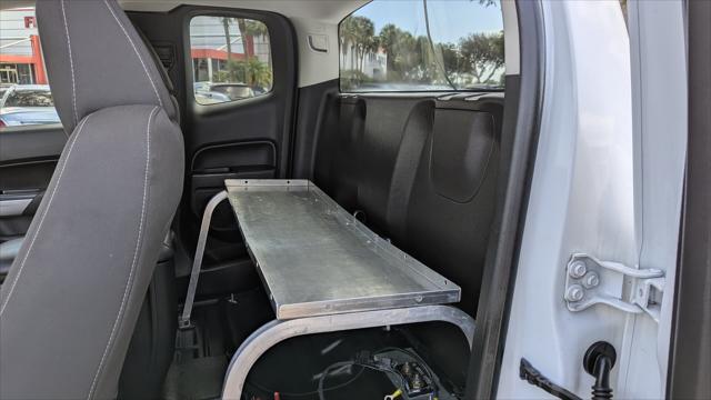 Vehicle image 15 of 31