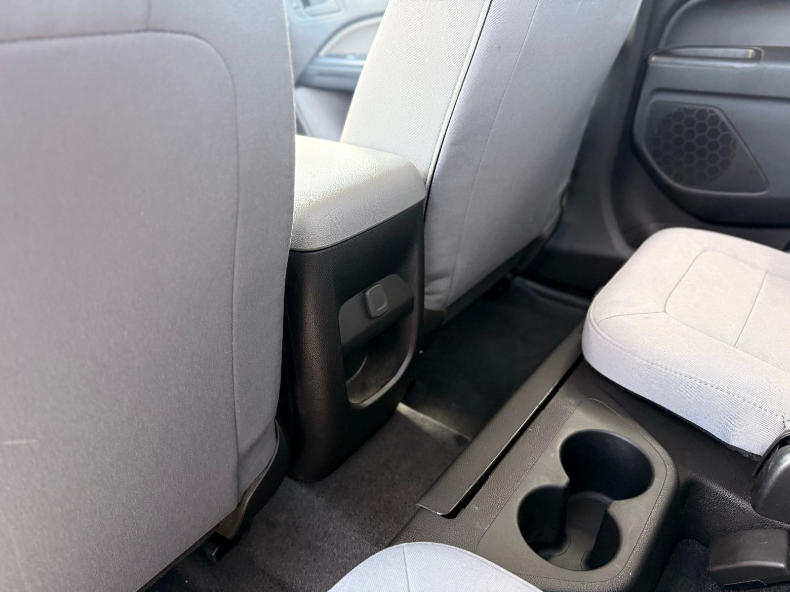 2020 Chevrolet Colorado Work Truck Image 33 of 36