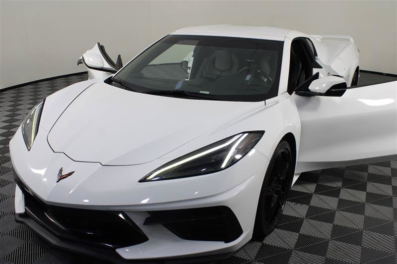 2020 Chevrolet Corvette 1LT Image 2 of 37