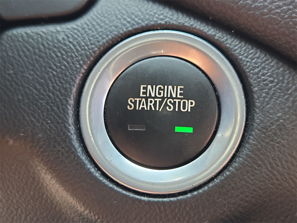 Vehicle image 16 of 32
