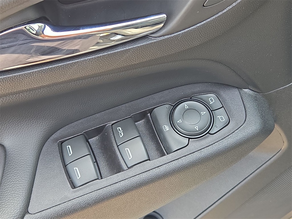 Vehicle image 22 of 32