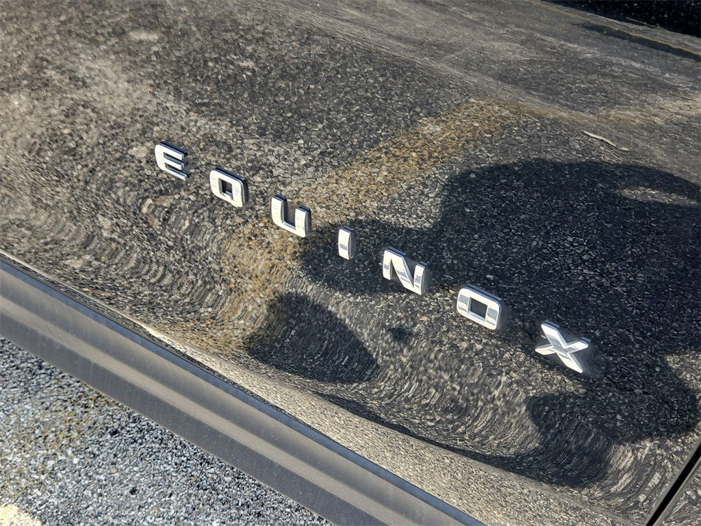 Vehicle image 30 of 32