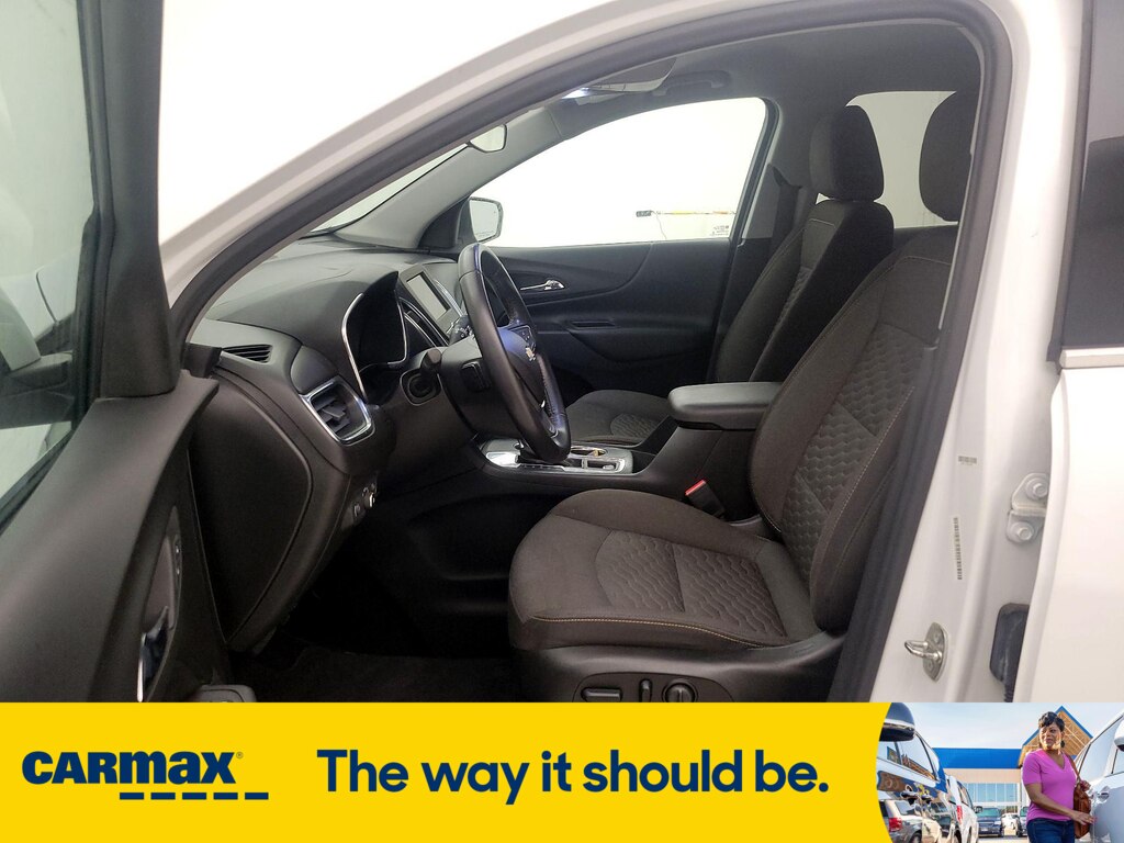 Vehicle image 14 of 29