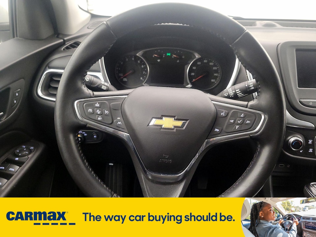 Vehicle image 13 of 29