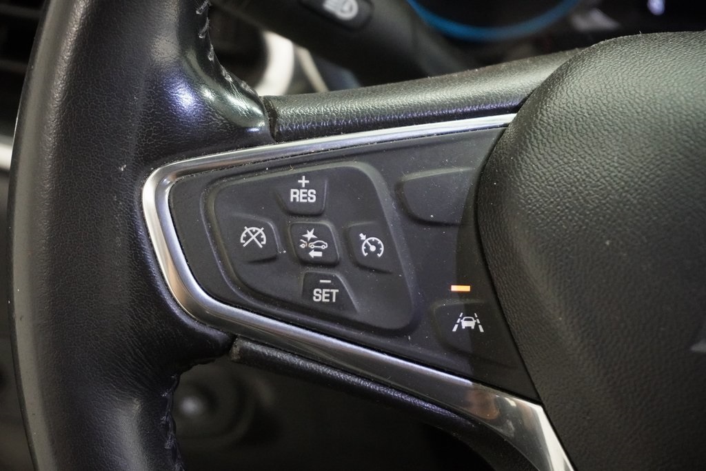 Vehicle image 21 of 34