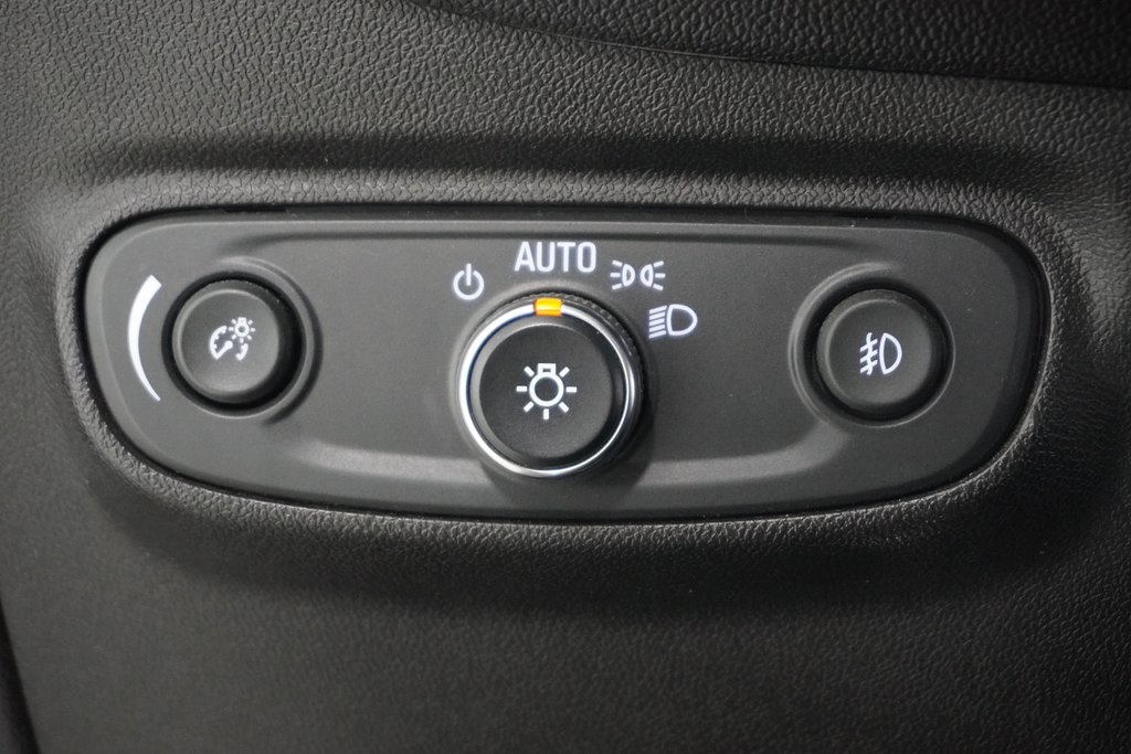 Vehicle image 20 of 34