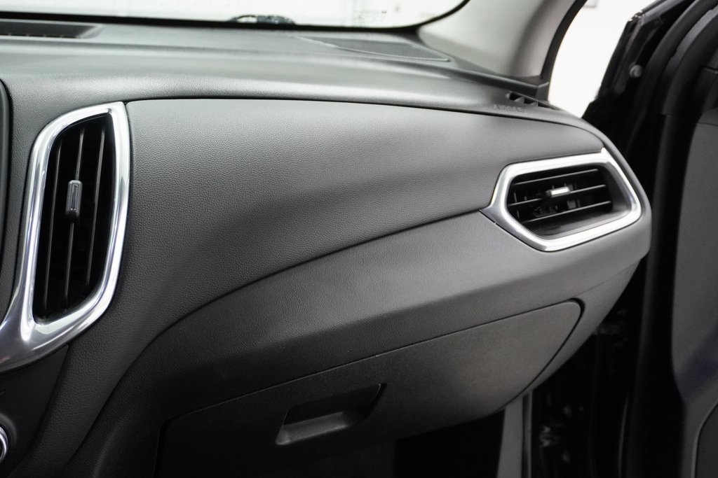 Vehicle image 26 of 34