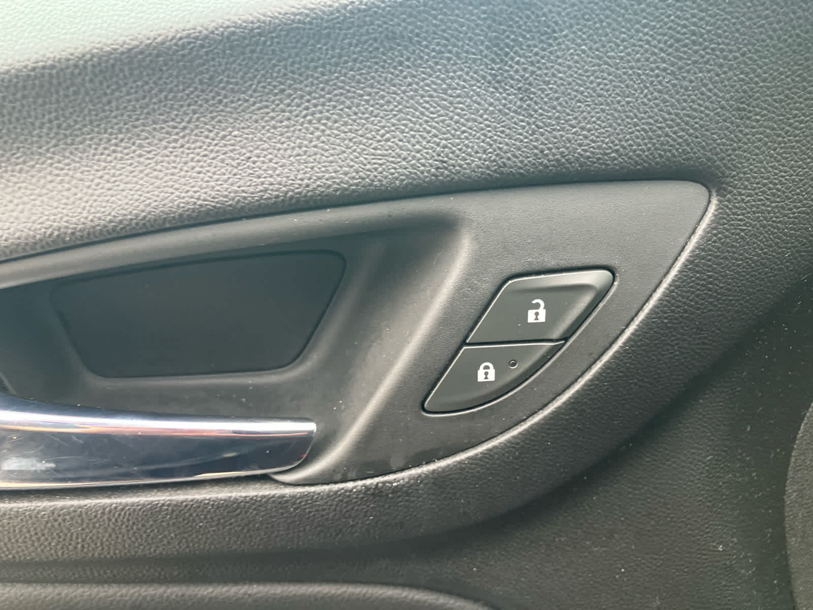 2020 Chevrolet Equinox LT Image 18 of 36