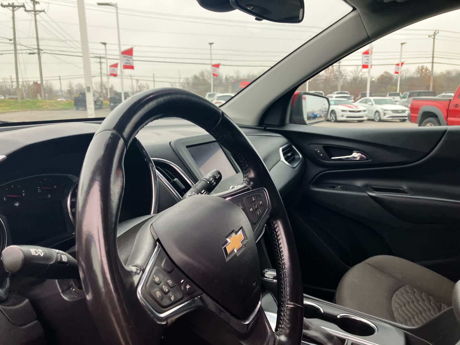 2020 Chevrolet Equinox LT Image 13 of 36