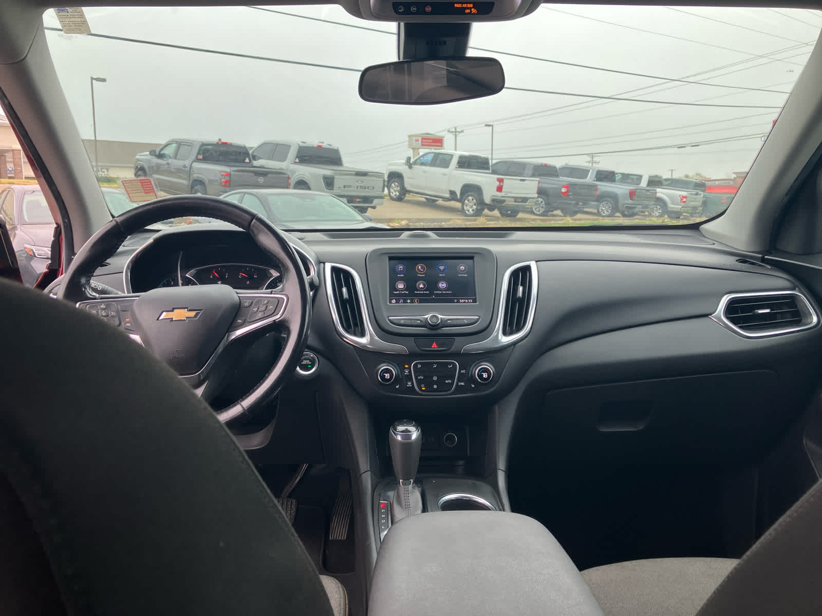 2020 Chevrolet Equinox LT Image 12 of 36