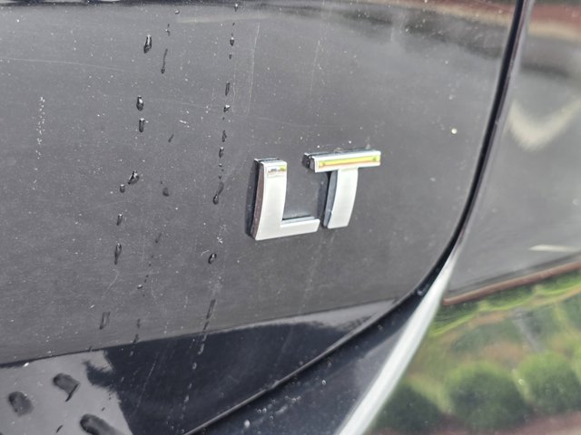 Vehicle image 8 of 26