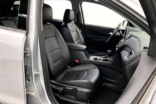 2020 Chevrolet Equinox LT Image 8 of 38