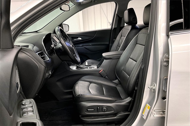 2020 Chevrolet Equinox LT Image 10 of 38