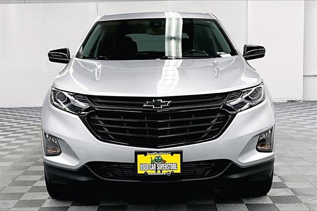 2020 Chevrolet Equinox LT Image 2 of 38