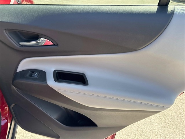 Vehicle image 21 of 34