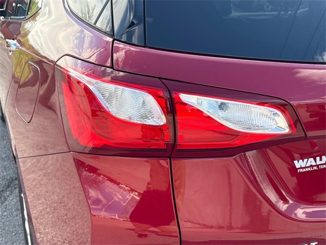 Vehicle image 11 of 34