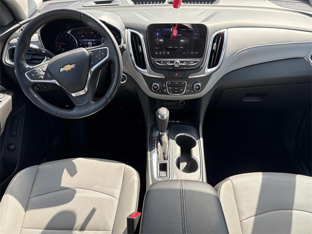 Vehicle image 17 of 34