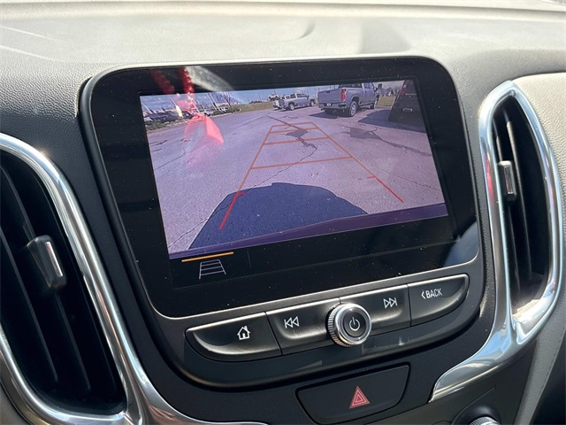Vehicle image 31 of 34