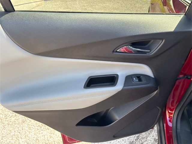 Vehicle image 20 of 34