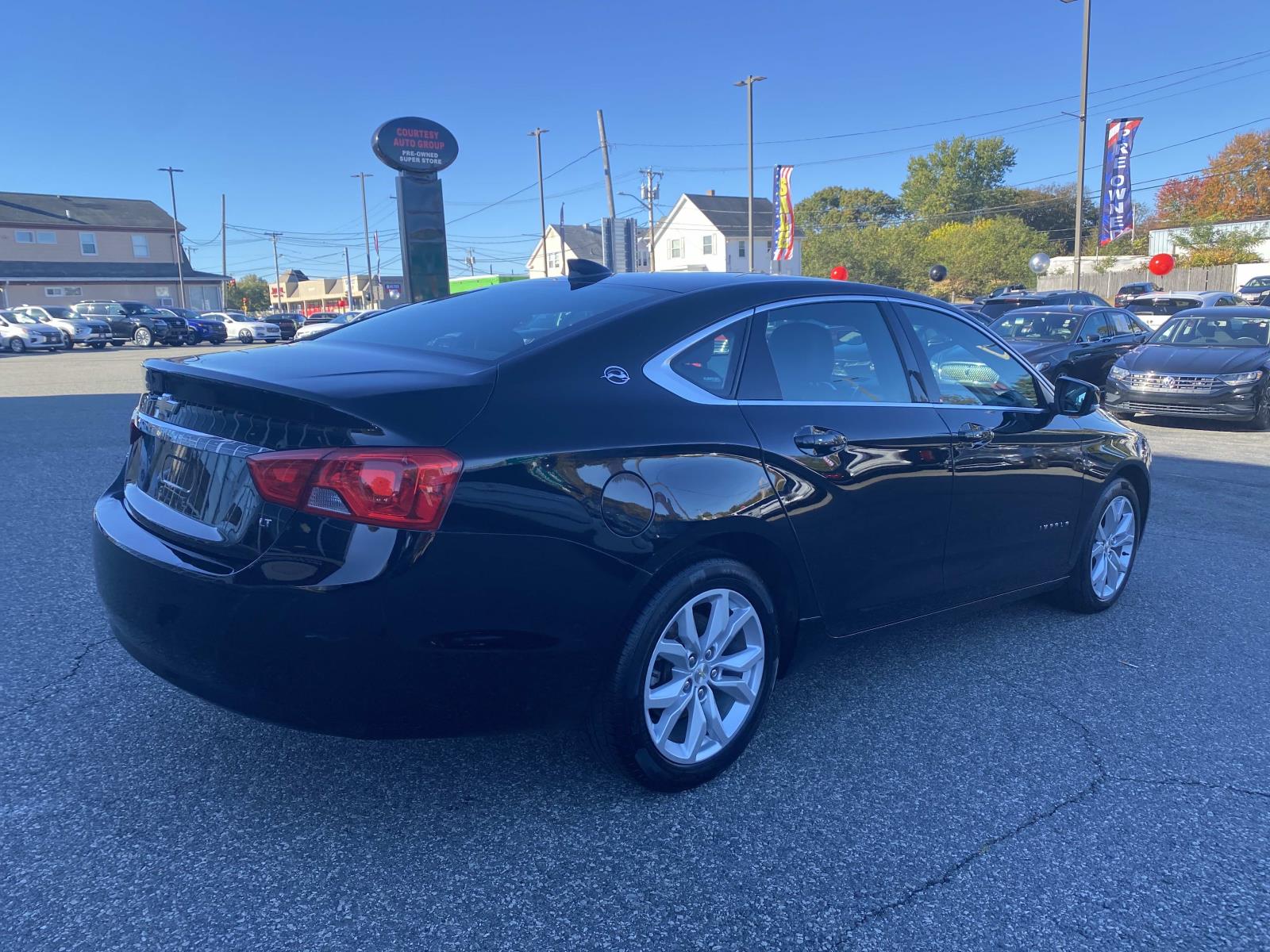 2020 Chevrolet Impala LT Image 5 of 25