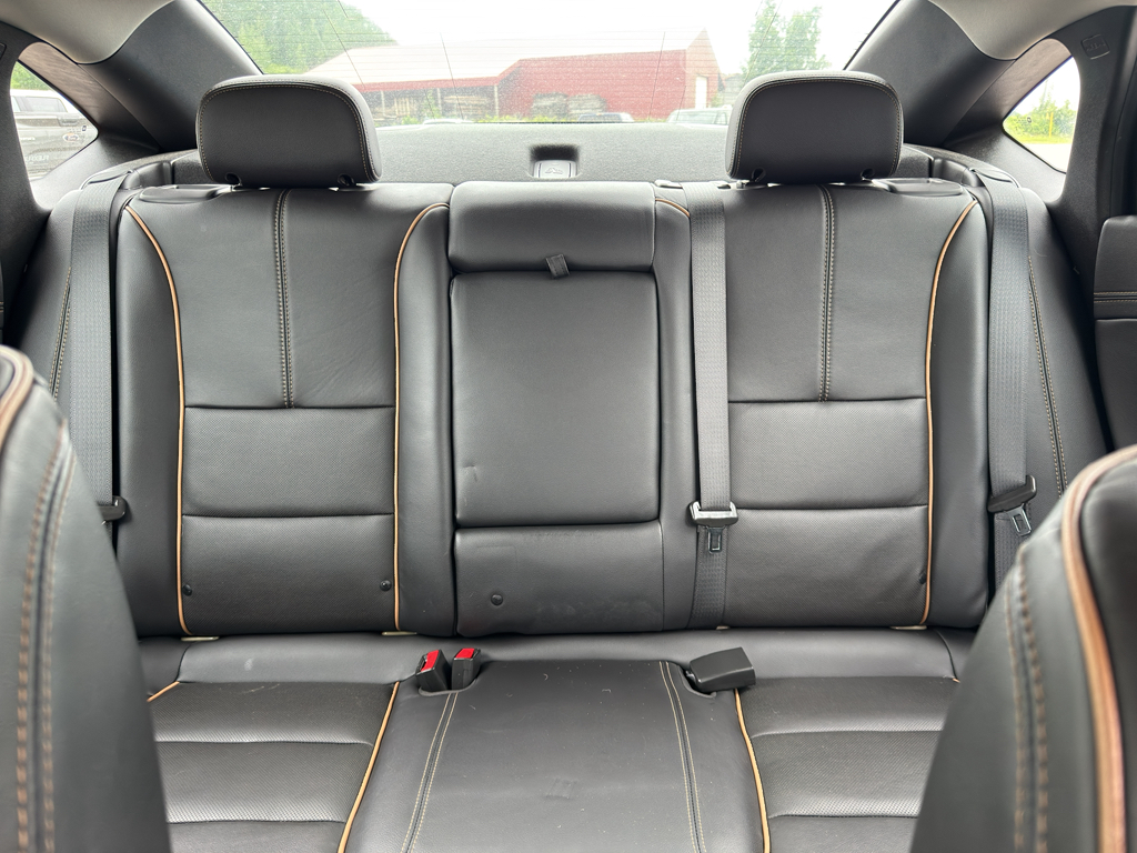 Vehicle image 13 of 26