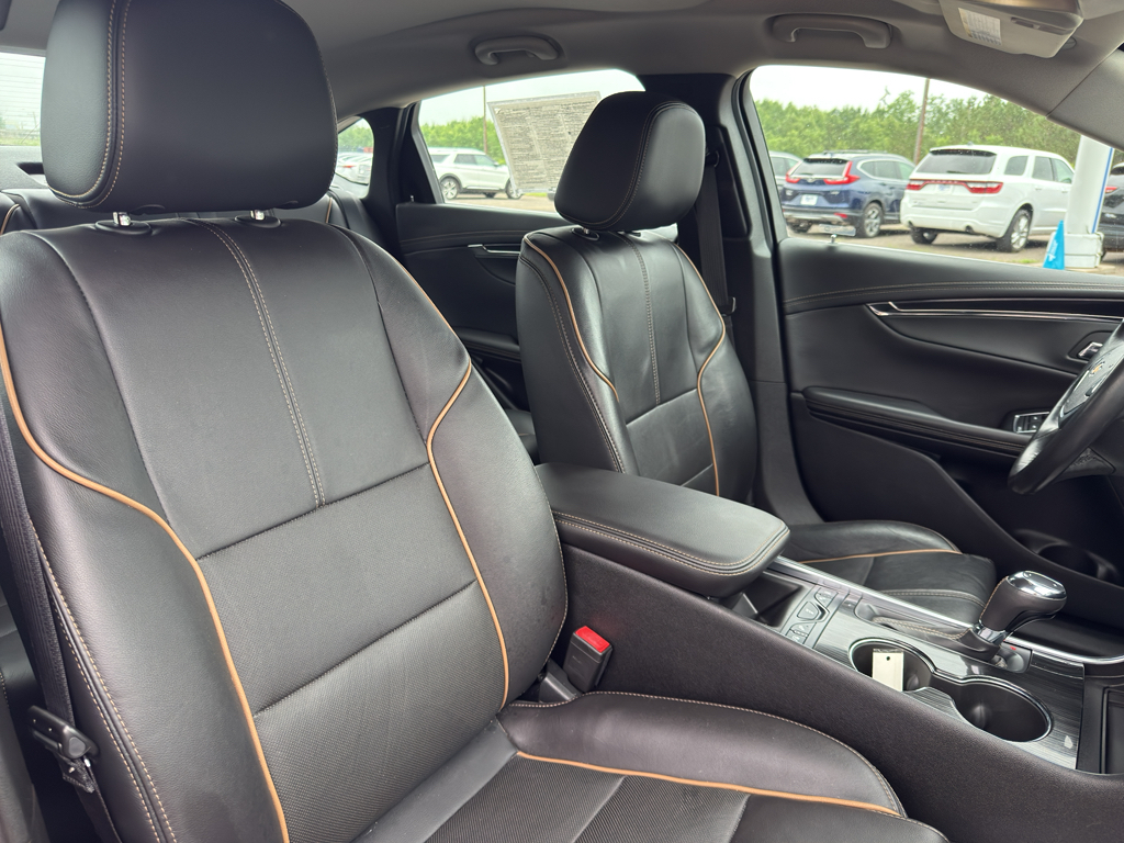 Vehicle image 12 of 26