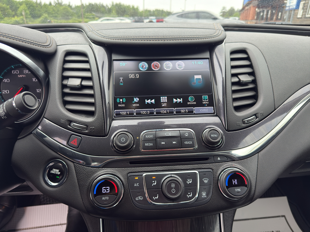 Vehicle image 20 of 26