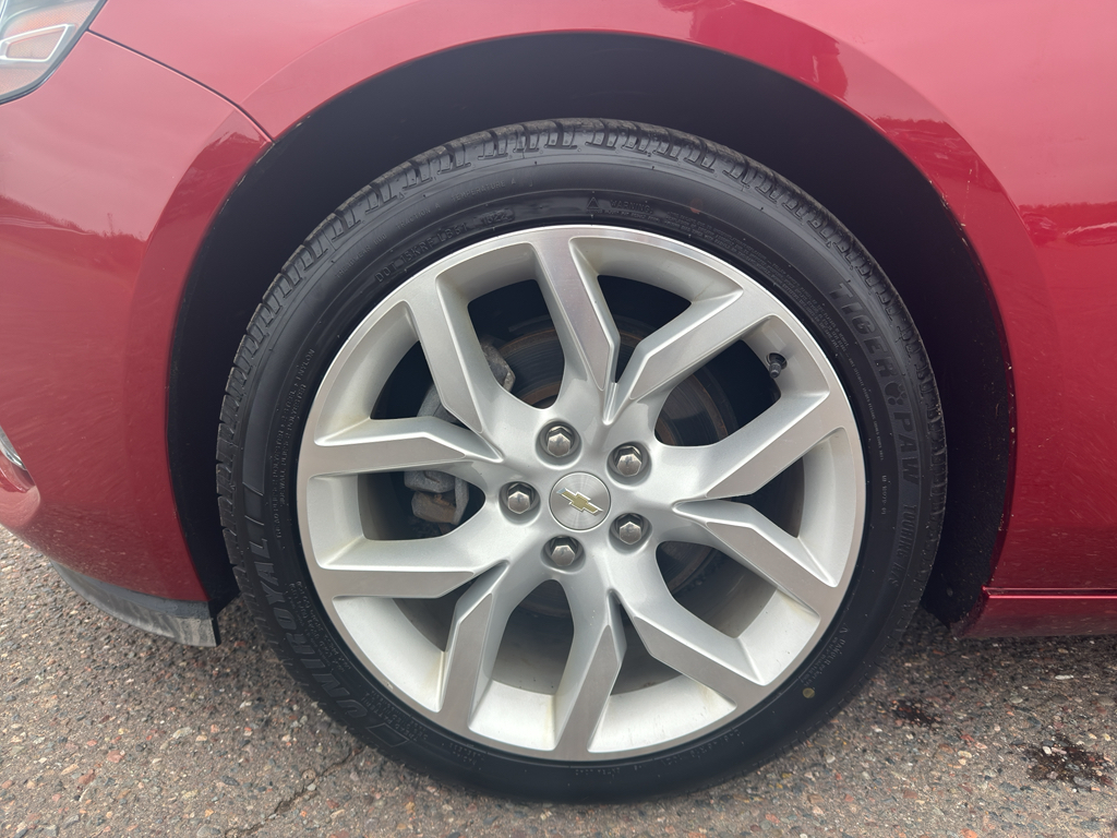 Vehicle image 10 of 26