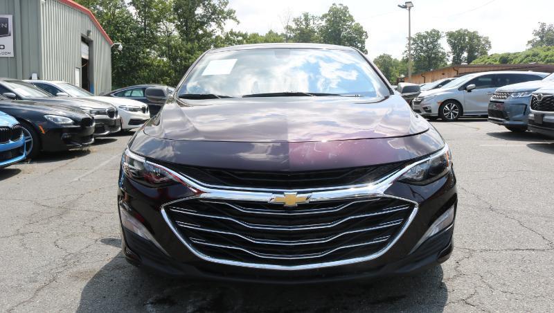 2020 Chevrolet Malibu LS Image 3 of 20