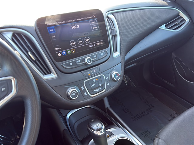 2020 Chevrolet Malibu LS Image 23 of 27