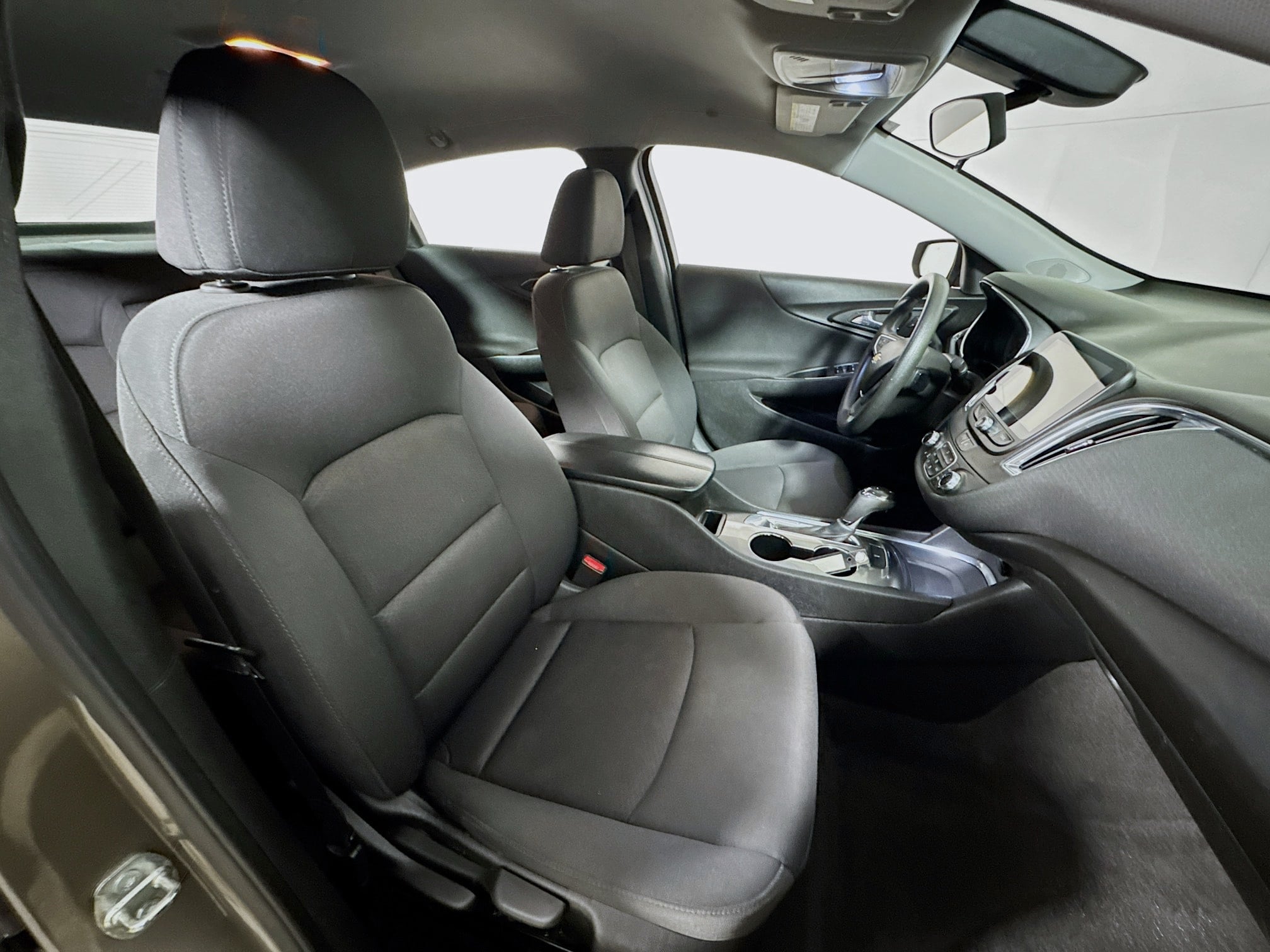 2020 Chevrolet Malibu LT Image 13 of 30