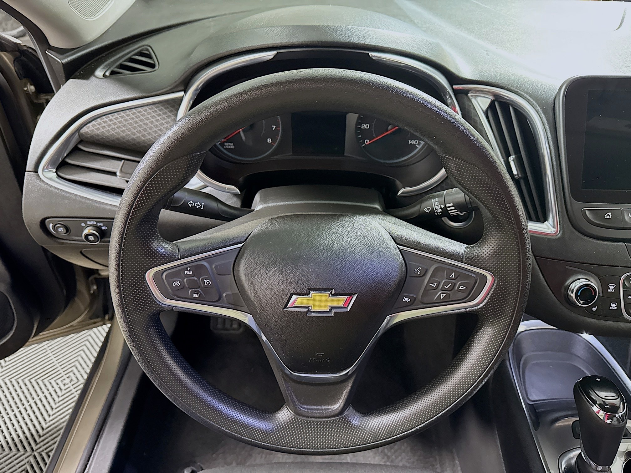 2020 Chevrolet Malibu LT Image 17 of 30