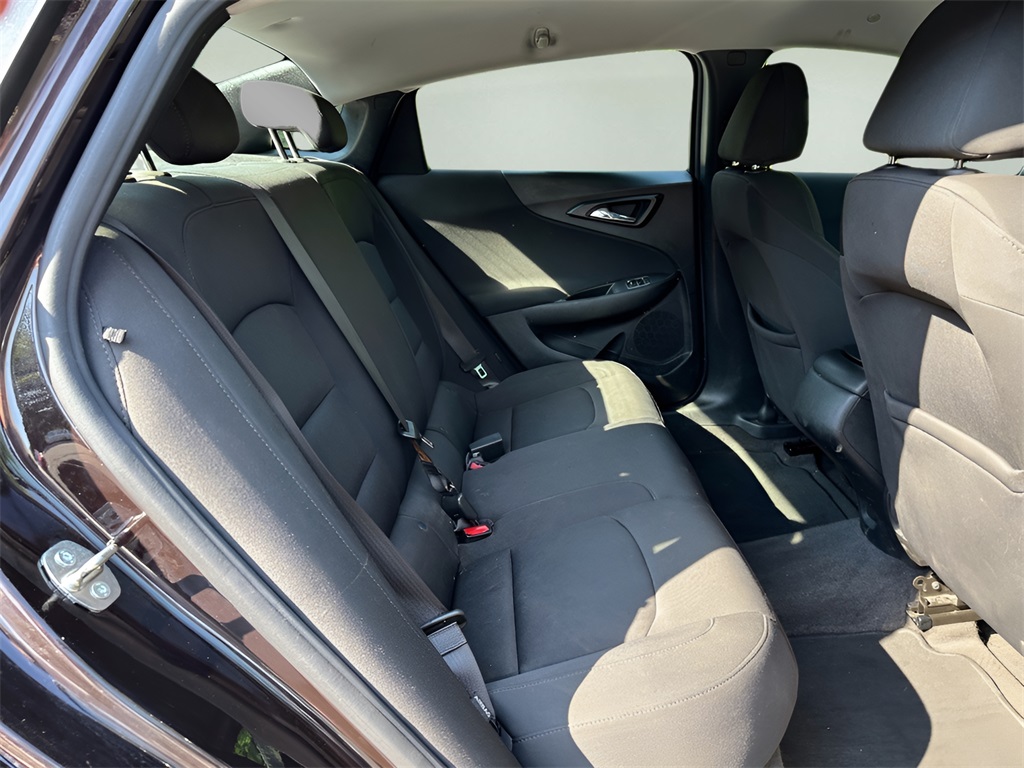 Vehicle image 12 of 35