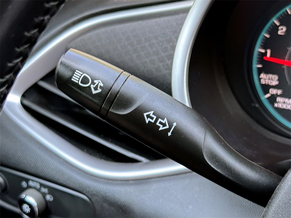 Vehicle image 34 of 35