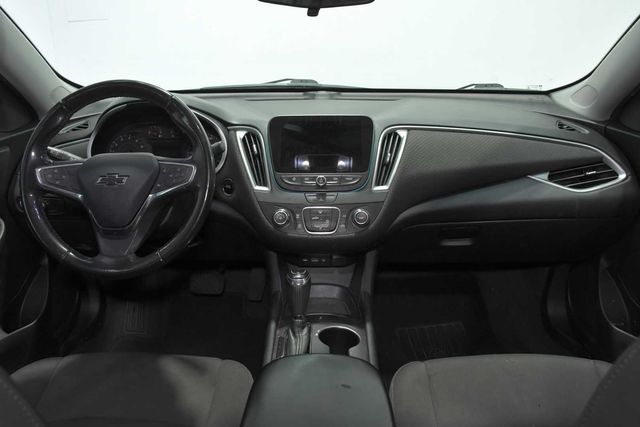 2020 Chevrolet Malibu RS Image 16 of 26