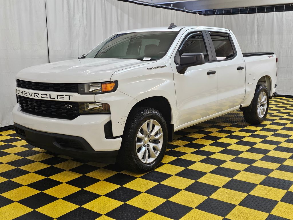 2020 Chevrolet Silverado 1500 Custom Image 1 of 31