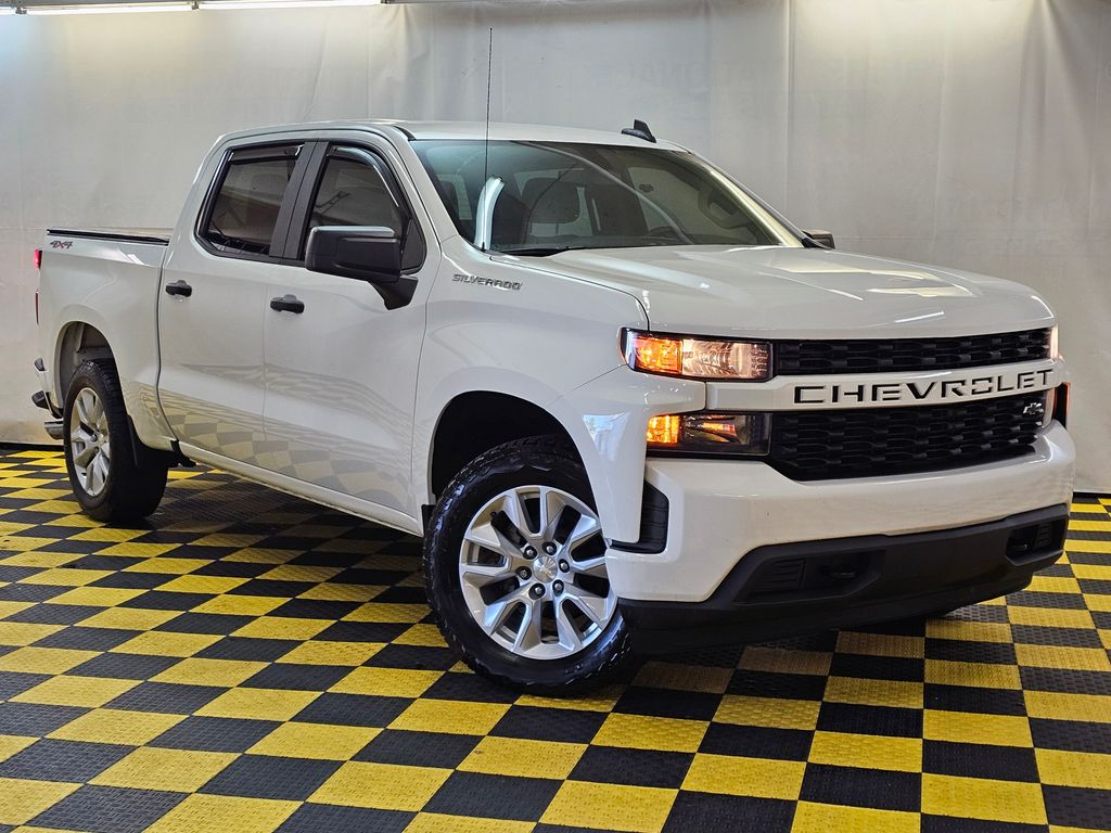 2020 Chevrolet Silverado 1500 Custom Image 3 of 31