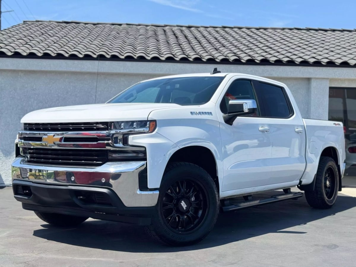 Vehicle image 2 of 35