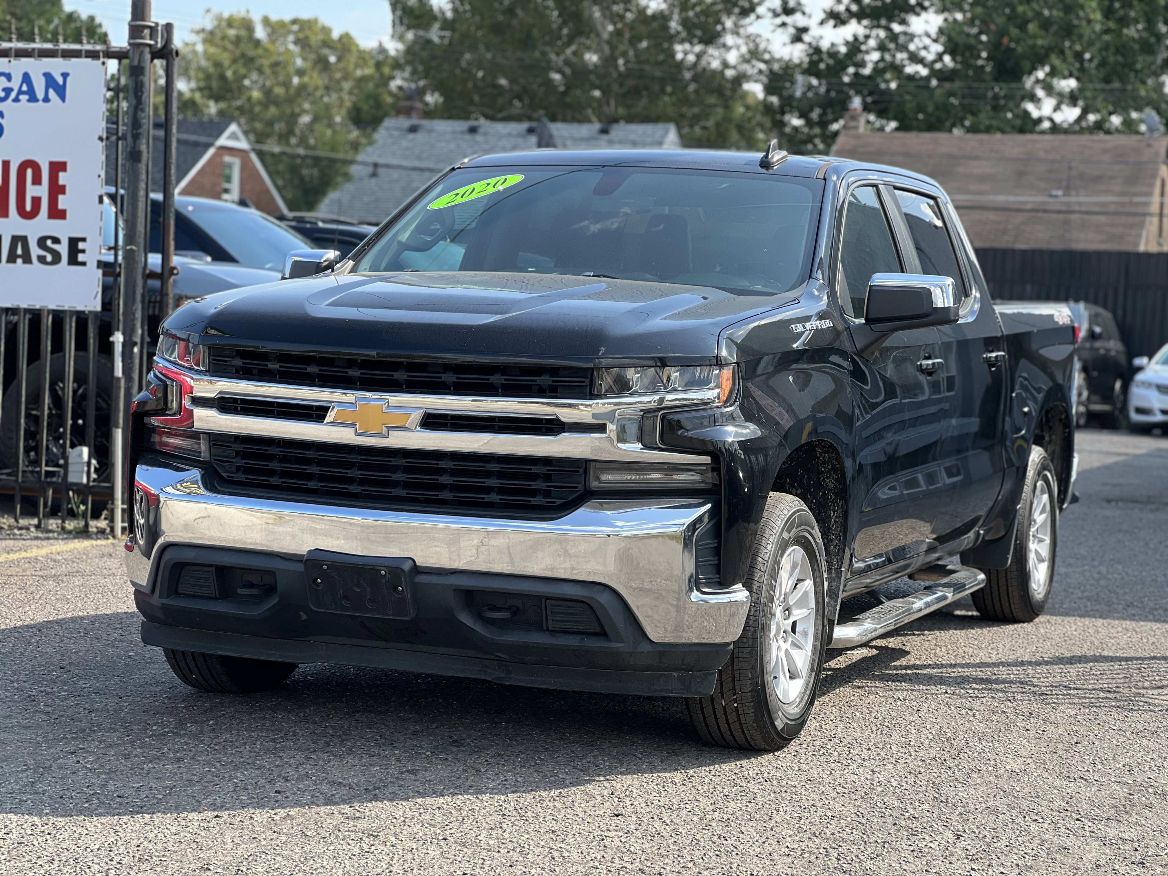 2020 Chevrolet Silverado 1500 LT Image 1 of 26