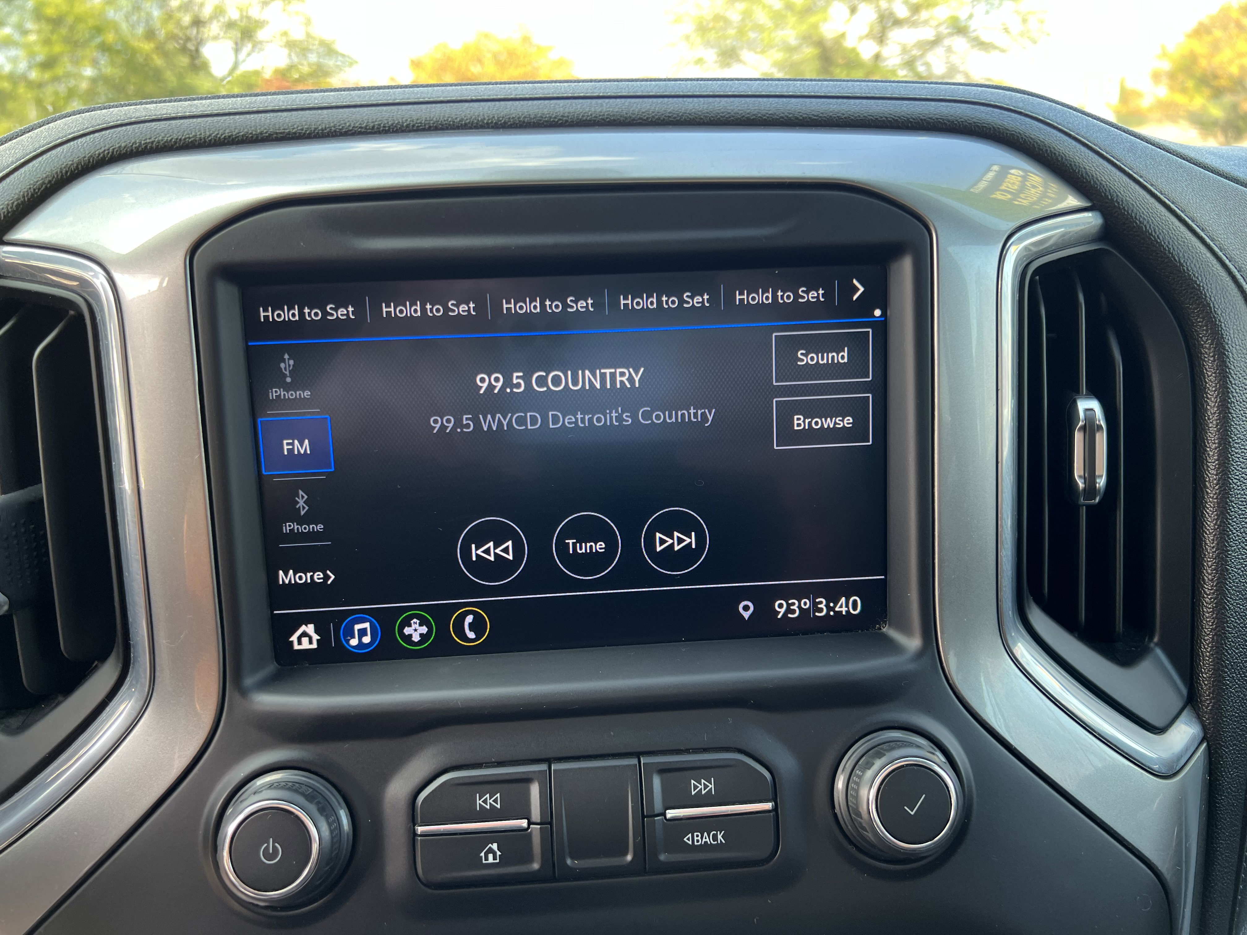 2020 Chevrolet Silverado 1500 LT Image 16 of 26