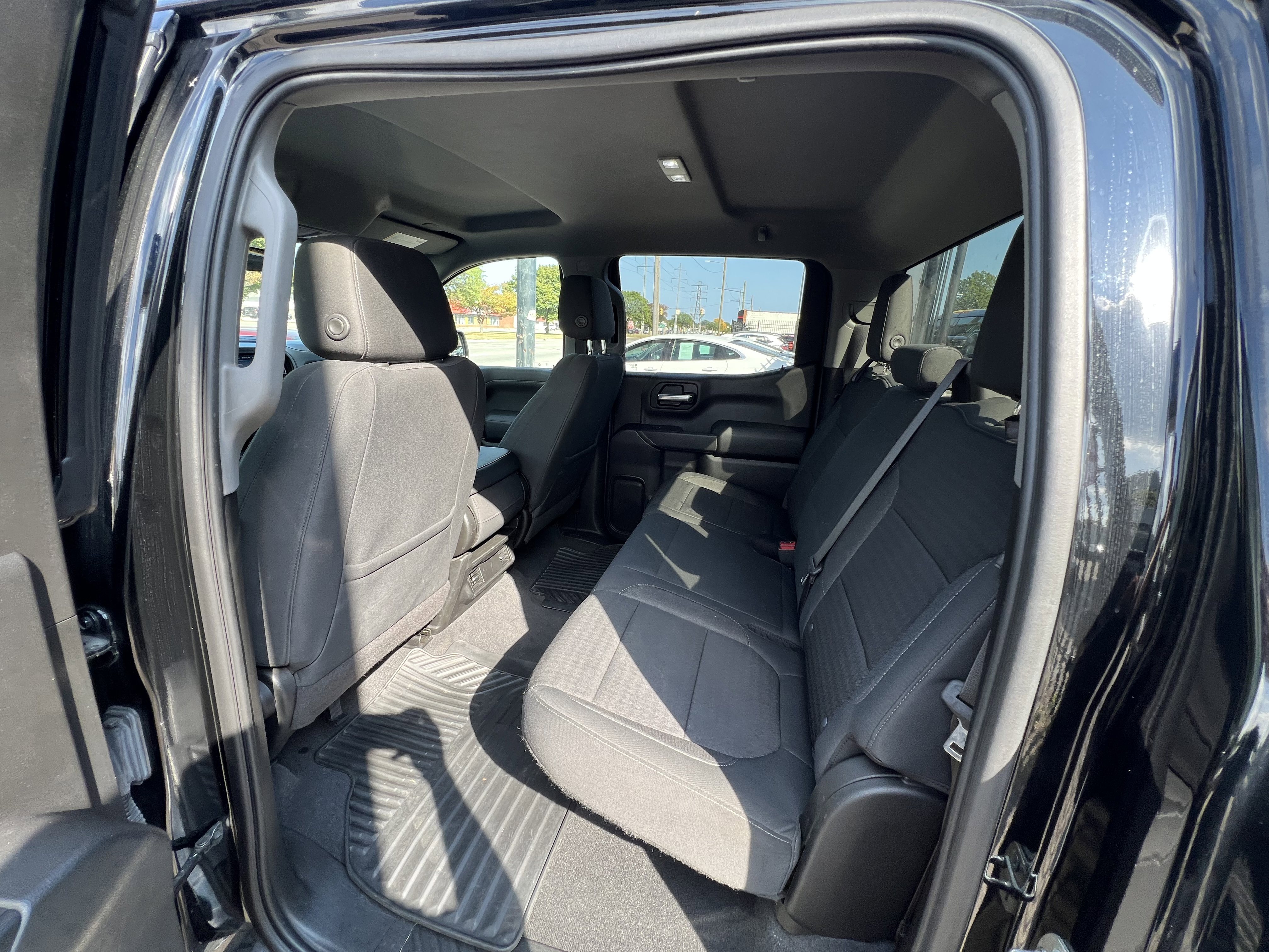 2020 Chevrolet Silverado 1500 LT Image 11 of 26