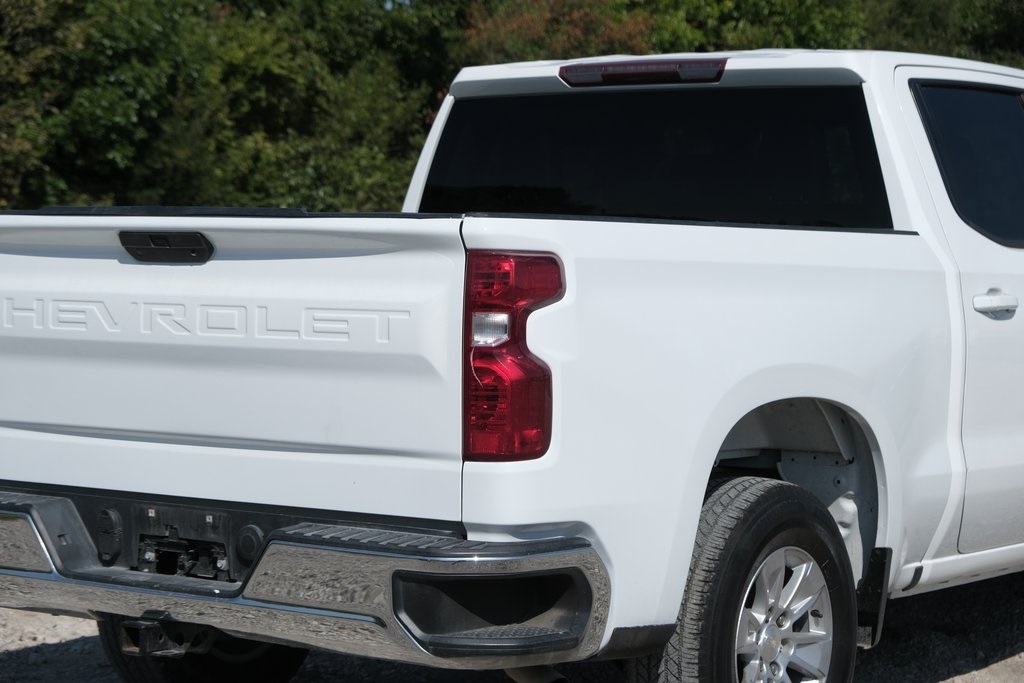 2020 Chevrolet Silverado 1500 LT Image 4 of 36
