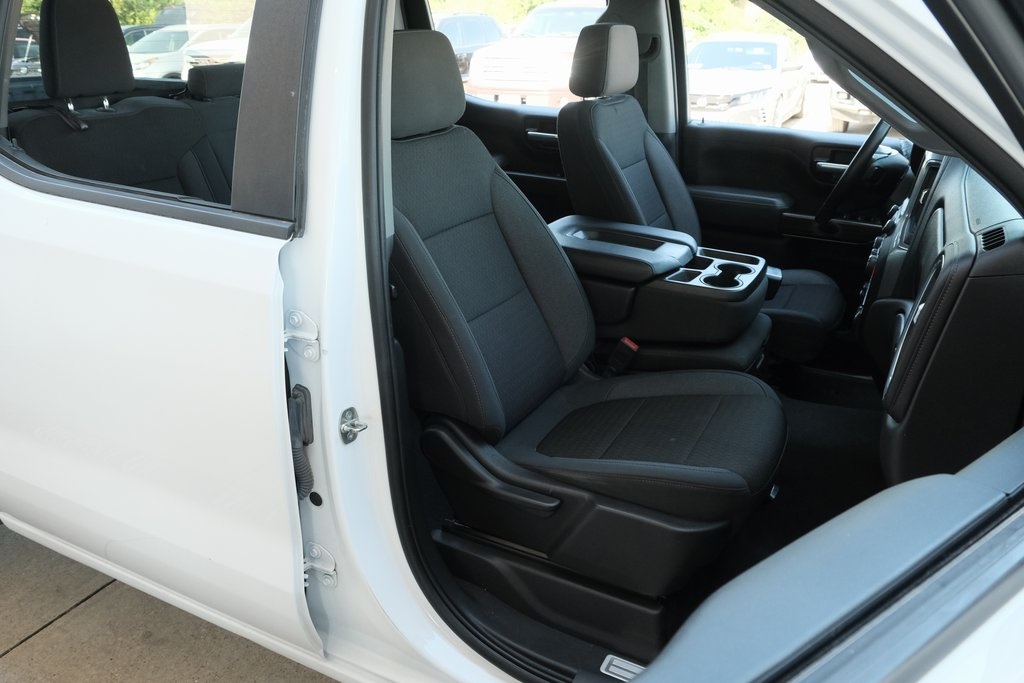 2020 Chevrolet Silverado 1500 LT Image 7 of 36